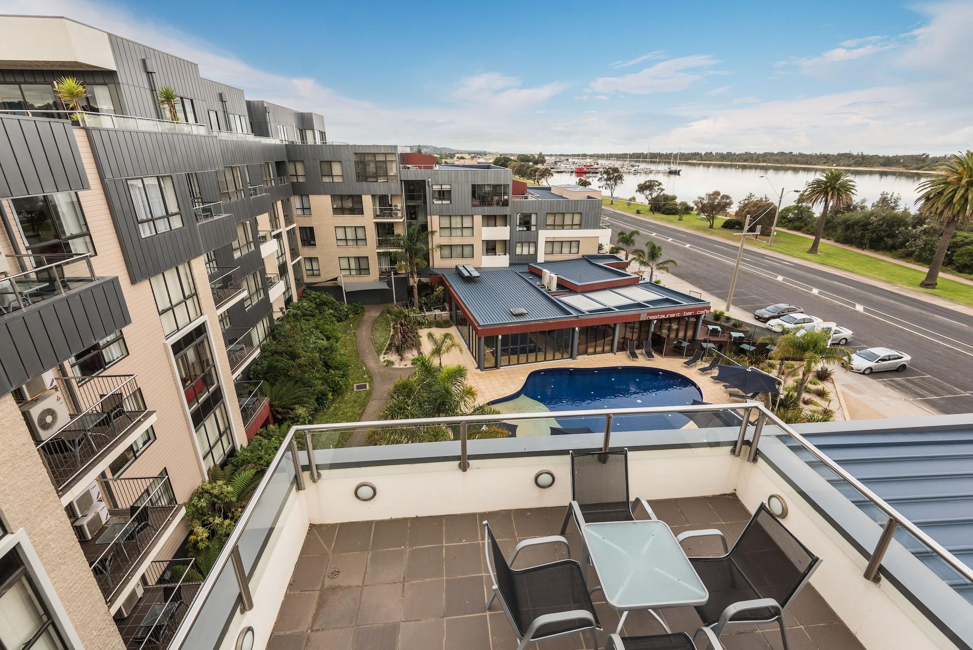 The Esplanade Resort And Spa Lakes Entrance Extérieur photo