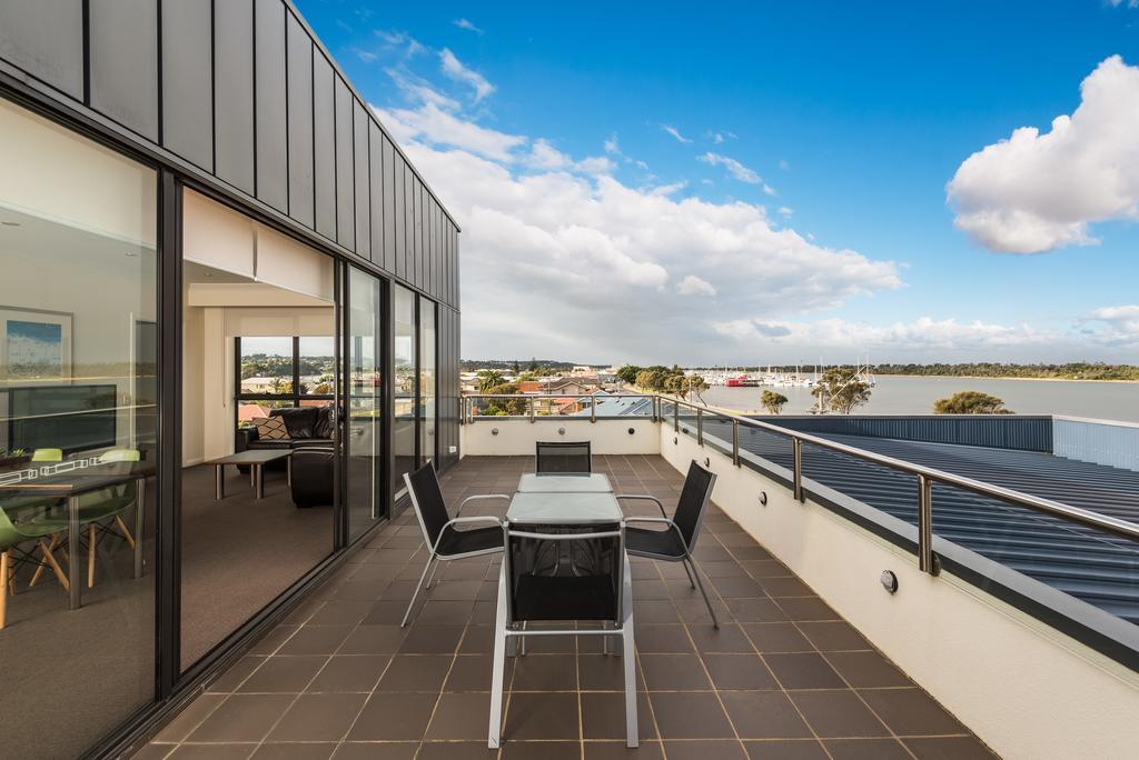 The Esplanade Resort And Spa Lakes Entrance Extérieur photo