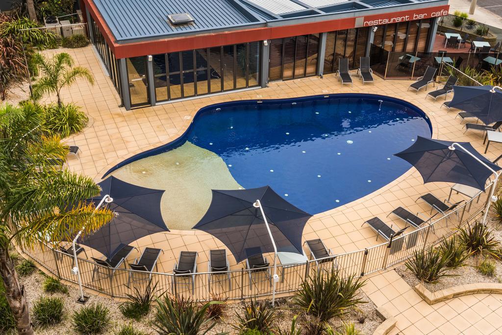 The Esplanade Resort And Spa Lakes Entrance Extérieur photo