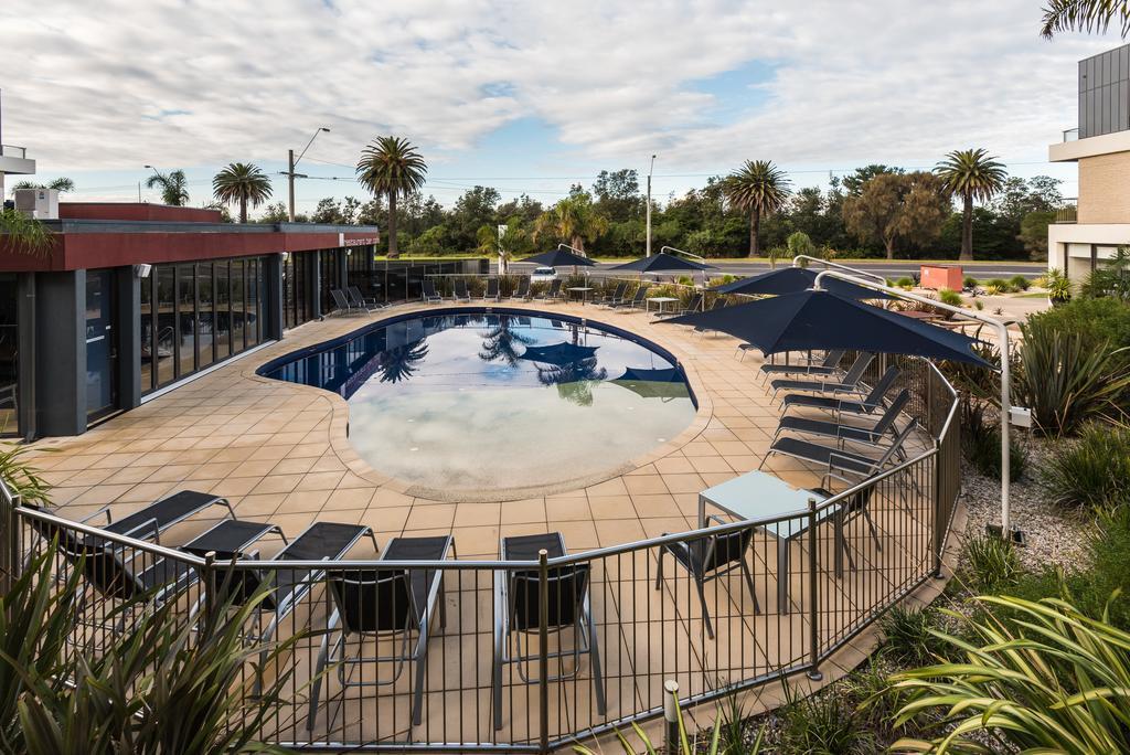 The Esplanade Resort And Spa Lakes Entrance Extérieur photo